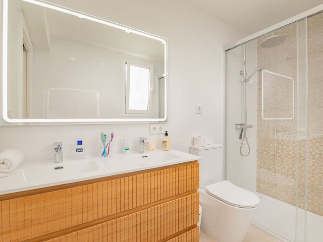 2 Bedrooms Townhouse in Nueva Andalucía