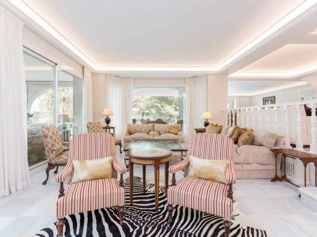 6 Slaapkamer Villa in Río Real