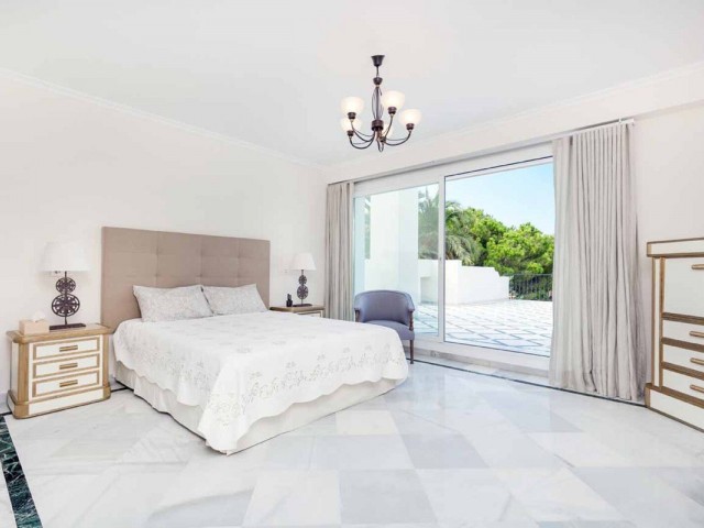 6 Slaapkamer Villa in Río Real