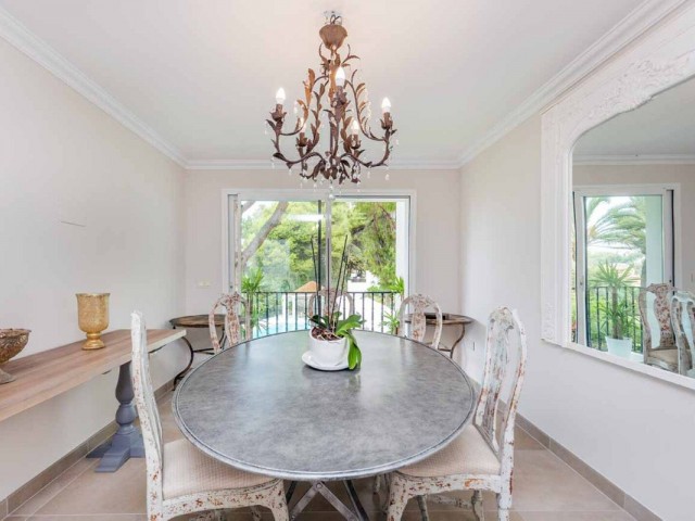 6 Makuuhuoneen Huvila Río Real