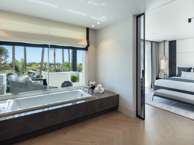 Penthouse i The Golden Mile