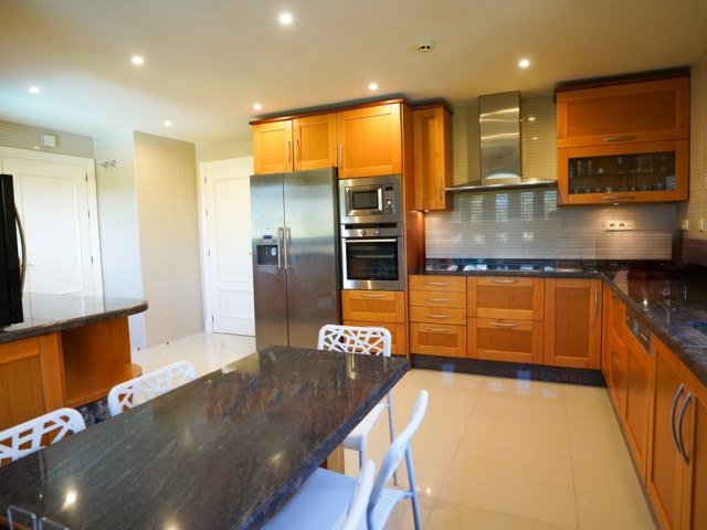Penthouse i Puerto Banús
