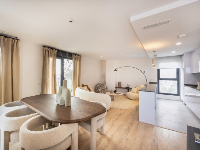 Apartamento con 4 Dormitorios  en Málaga Centro