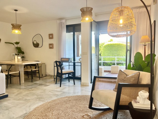 2 Slaapkamer Rijtjeshuis in Costalita