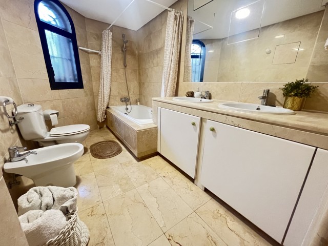 2 Slaapkamer Rijtjeshuis in Costalita