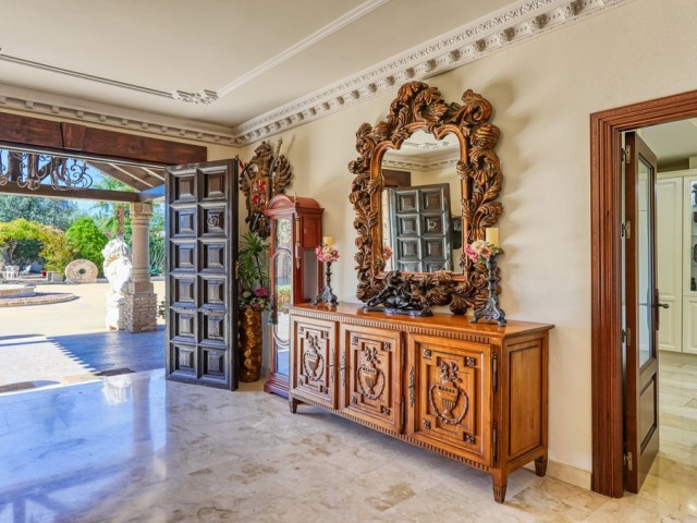 8 Slaapkamer Villa in Alhaurín de la Torre