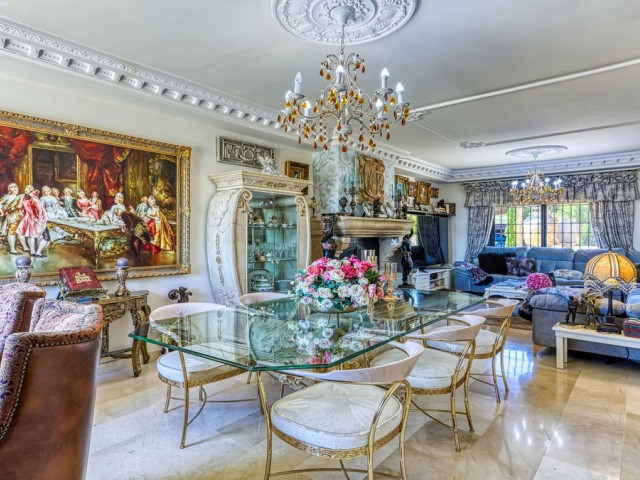 8 Slaapkamer Villa in Alhaurín de la Torre