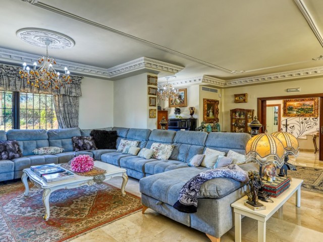 8 Slaapkamer Villa in Alhaurín de la Torre