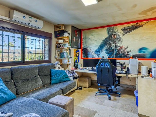 8 Slaapkamer Villa in Alhaurín de la Torre