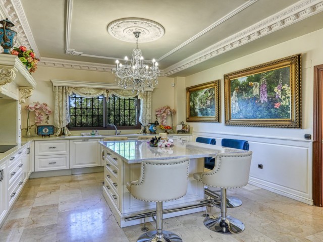 8 Schlafzimmer Villa in Alhaurín de la Torre
