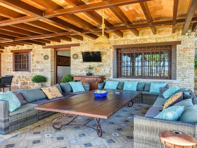 8 Makuuhuoneen Huvila Alhaurín de la Torre