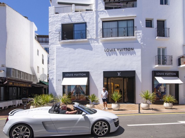 2 Schlafzimmer Apartment in Puerto Banús