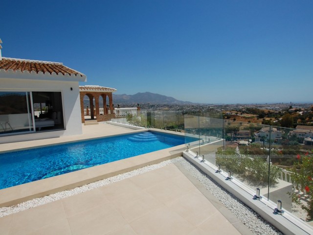 Villa, Cerros del Aguila, R4879171