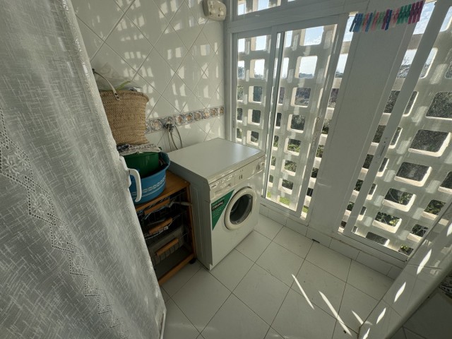 Apartamento con 3 Dormitorios  en Las Chapas