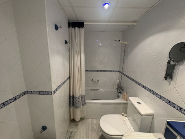 Apartamento con 3 Dormitorios  en Las Chapas
