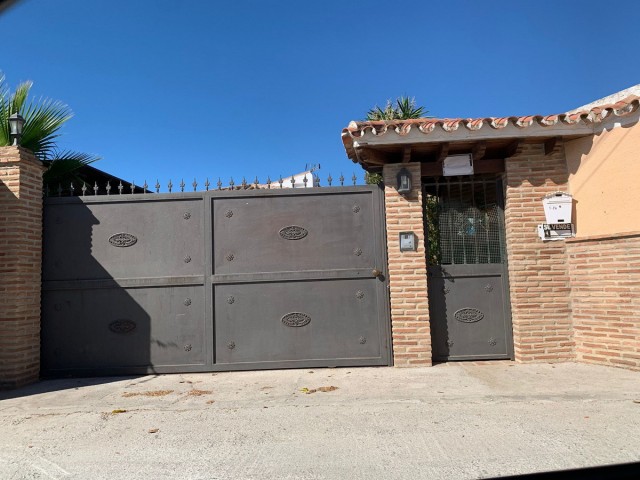 5 Bedrooms Villa in Mijas