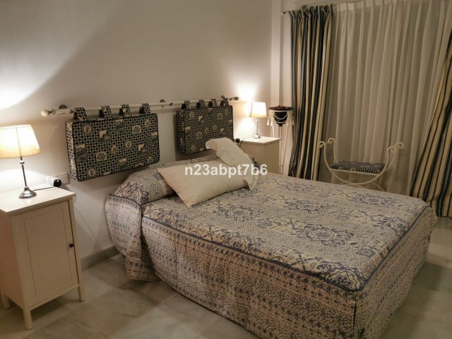 Apartamento con 3 Dormitorios  en Aloha