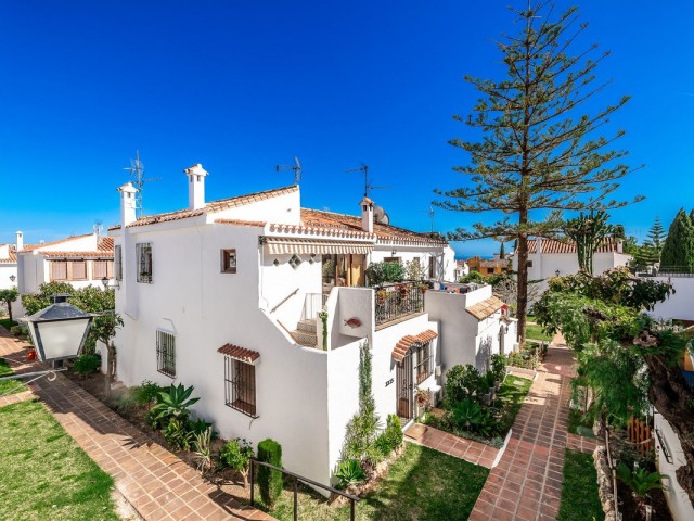 2 Bedrooms Townhouse in Marbella