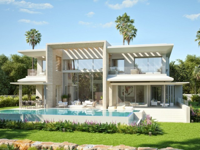4 Bedrooms Villa in Marbella