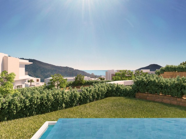 4 Bedrooms Villa in Marbella