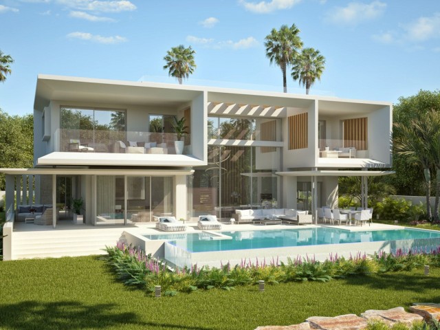 4 Bedrooms Villa in Marbella