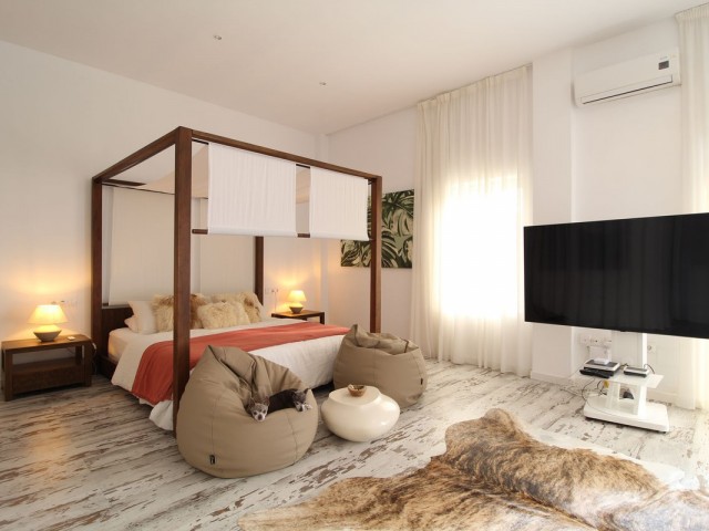 4 Bedrooms Villa in Atalaya