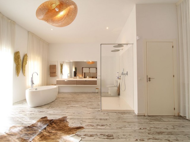 4 Bedrooms Villa in Atalaya