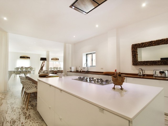 4 Bedrooms Villa in Atalaya