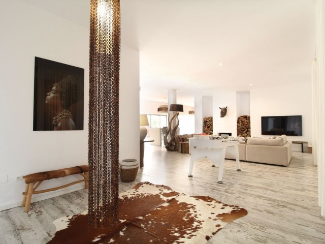 4 Bedrooms Villa in Atalaya