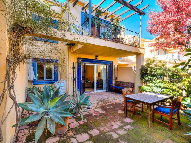 3 Bedrooms Townhouse in San Pedro de Alcántara
