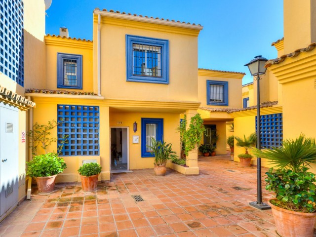 3 Bedrooms Townhouse in San Pedro de Alcántara