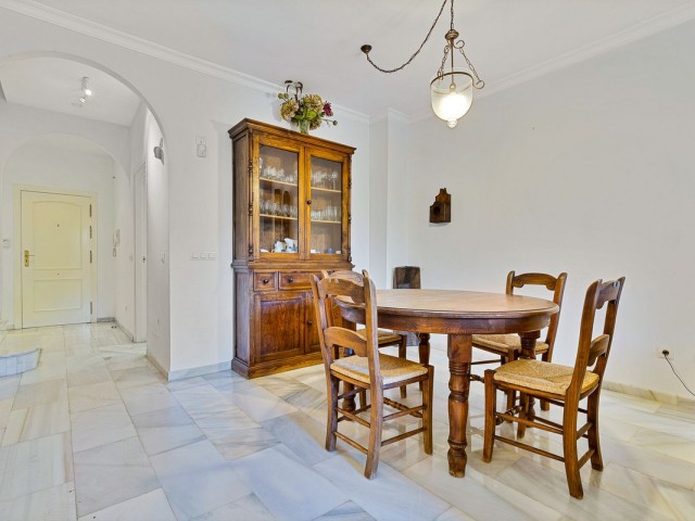 3 Slaapkamer Rijtjeshuis in San Pedro de Alcántara