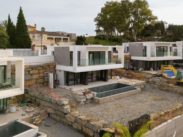 Villa con 4 Dormitorios  en Valle Romano