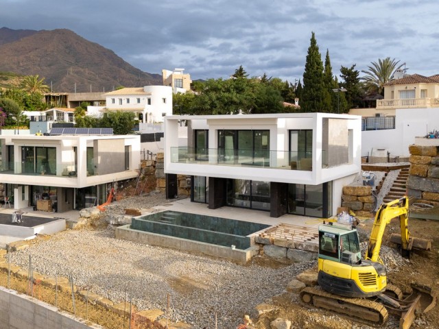 Villa avec 4 Chambres  à Valle Romano