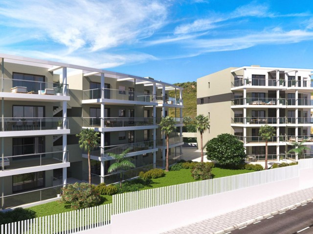 Penthouse avec 2 Chambres  à Manilva