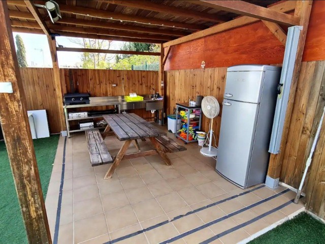 Villa con 5 Dormitorios  en Torremolinos