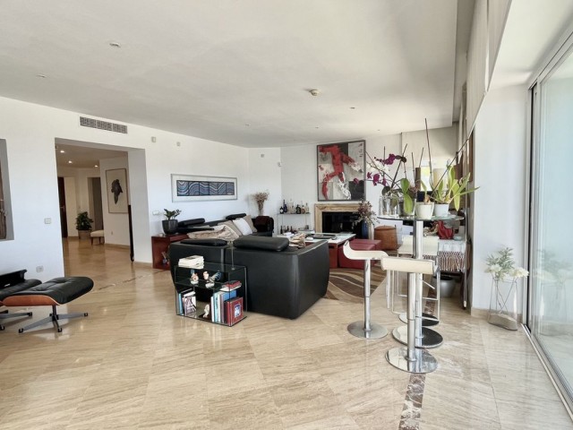 Ático con 2 Dormitorios  en Río Real