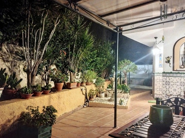 Rijtjeshuis, Las Lagunas, R4896007