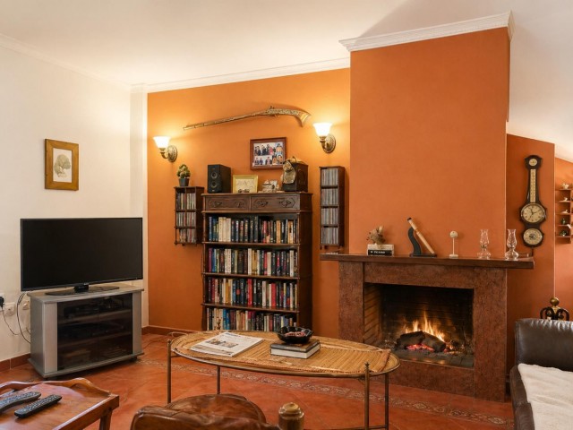 Maison mitoyenne avec 4 Chambres  à Las Lagunas