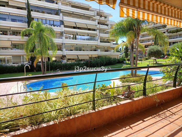 Apartamento, Guadalmina Alta, R4869067