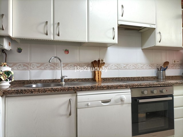 Apartamento con 3 Dormitorios  en Guadalmina Alta