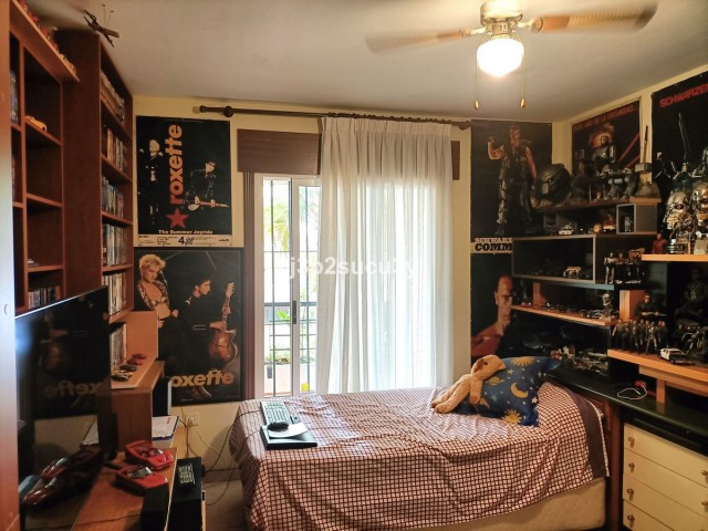Appartement avec 3 Chambres  à Guadalmina Alta