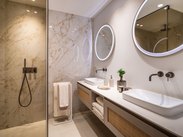 Ático con 3 Dormitorios  en Benahavís