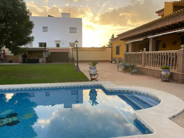 4 Makuuhuoneen Huvila Mijas Costa