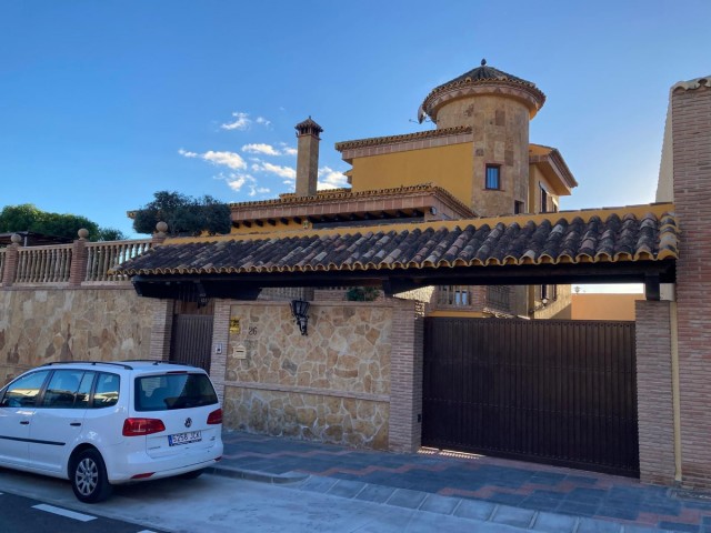4 Makuuhuoneen Huvila Mijas Costa
