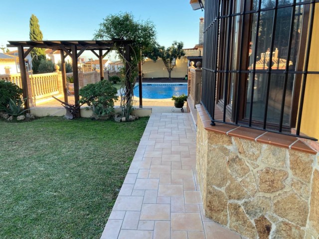 4 Makuuhuoneen Huvila Mijas Costa