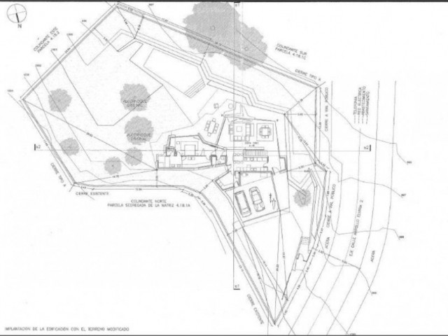  Grundstück in Elviria