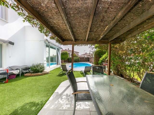 Villa con 4 Dormitorios  en Fuengirola