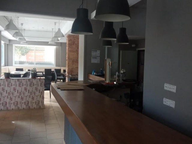 Commercial avec 0 Chambres  à San Pedro de Alcántara