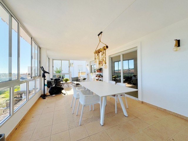 8 Bedrooms Villa in Elviria